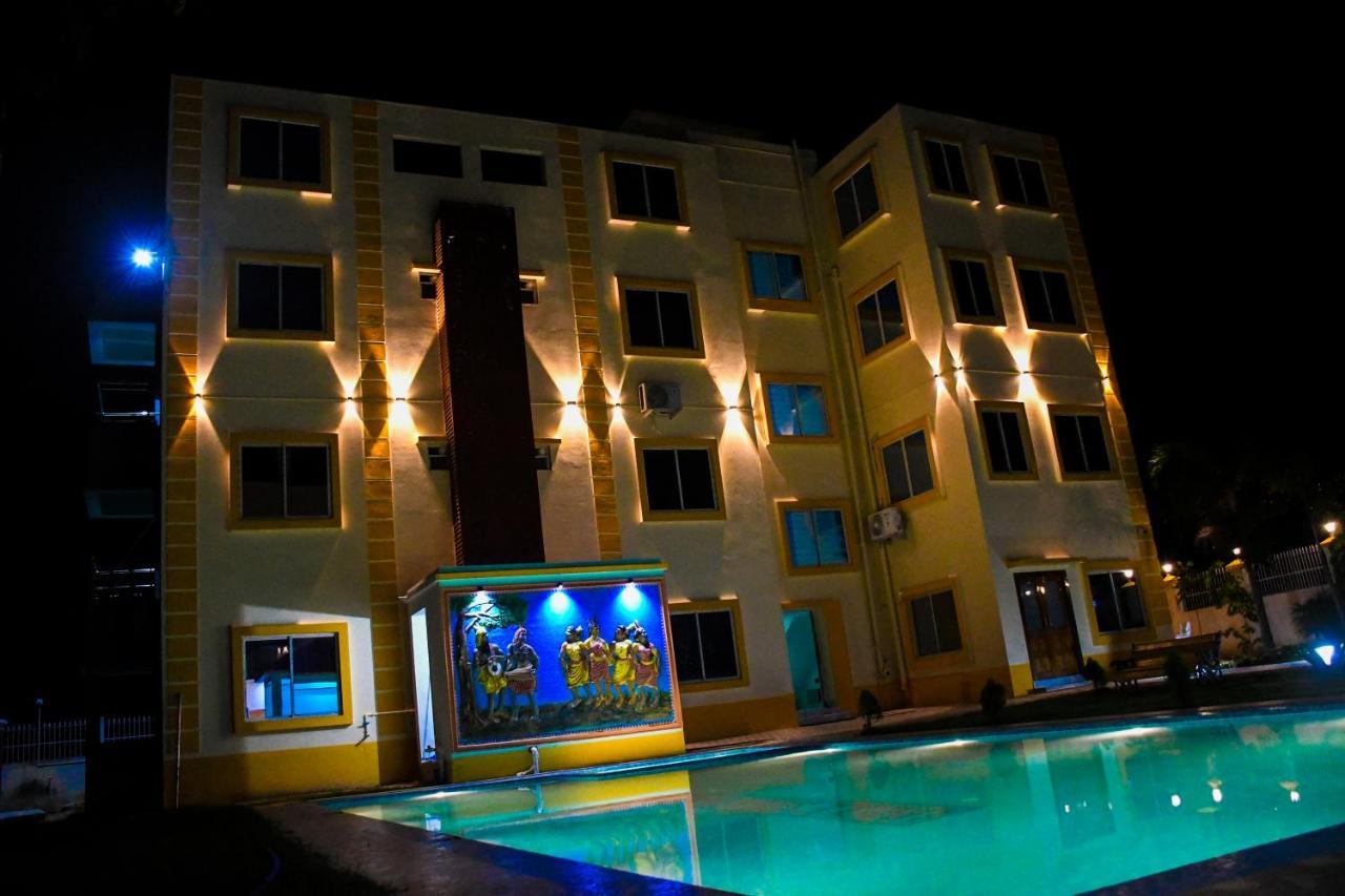 Unique Shantiniketan Ξενοδοχείο Sri Niketan Εξωτερικό φωτογραφία