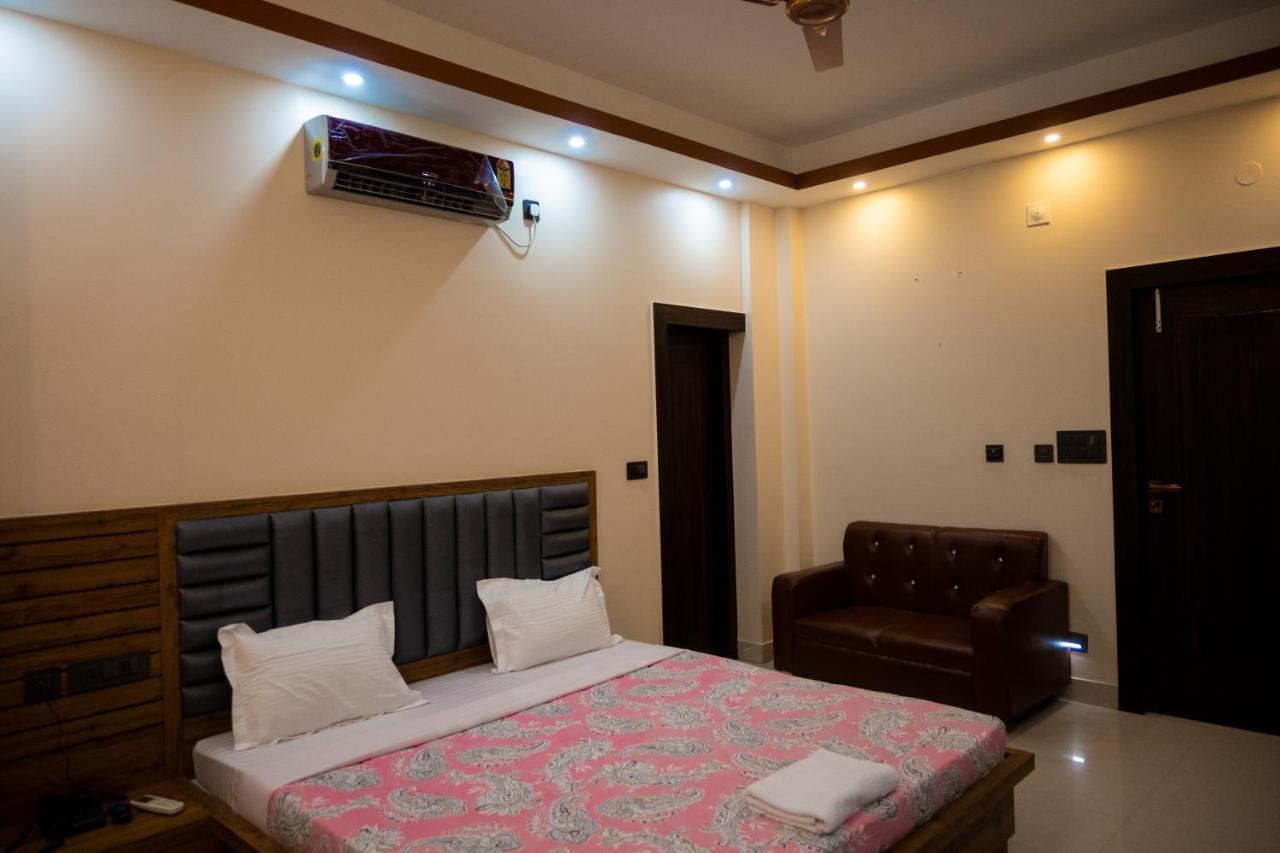 Unique Shantiniketan Ξενοδοχείο Sri Niketan Εξωτερικό φωτογραφία